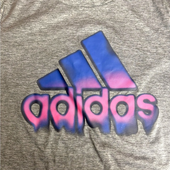 ✨GIRLS ADIDAS SHIRT✨ - Picture 2 of 4